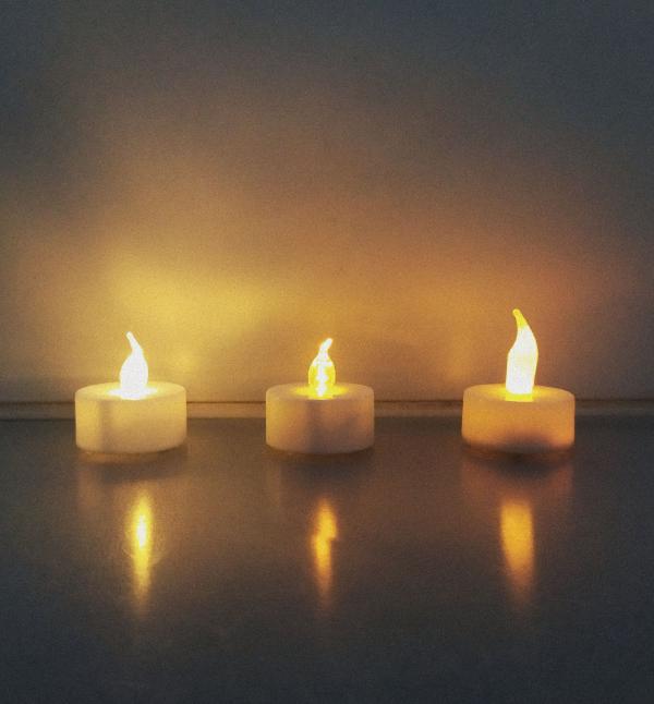 A LED candle based on the 3 cent MCU