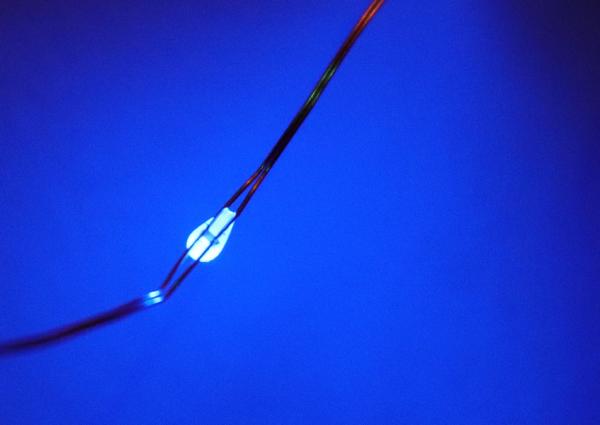 Analyzing another multicolor string light with unusual LEDs